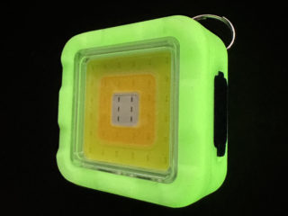 最高の組み合わせ発見！LEDライトと蓄光ボディ